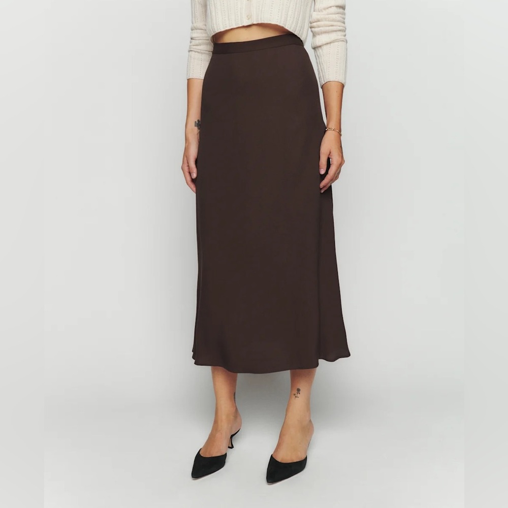 Reformation Bea Skirt in Cafe - Size 2